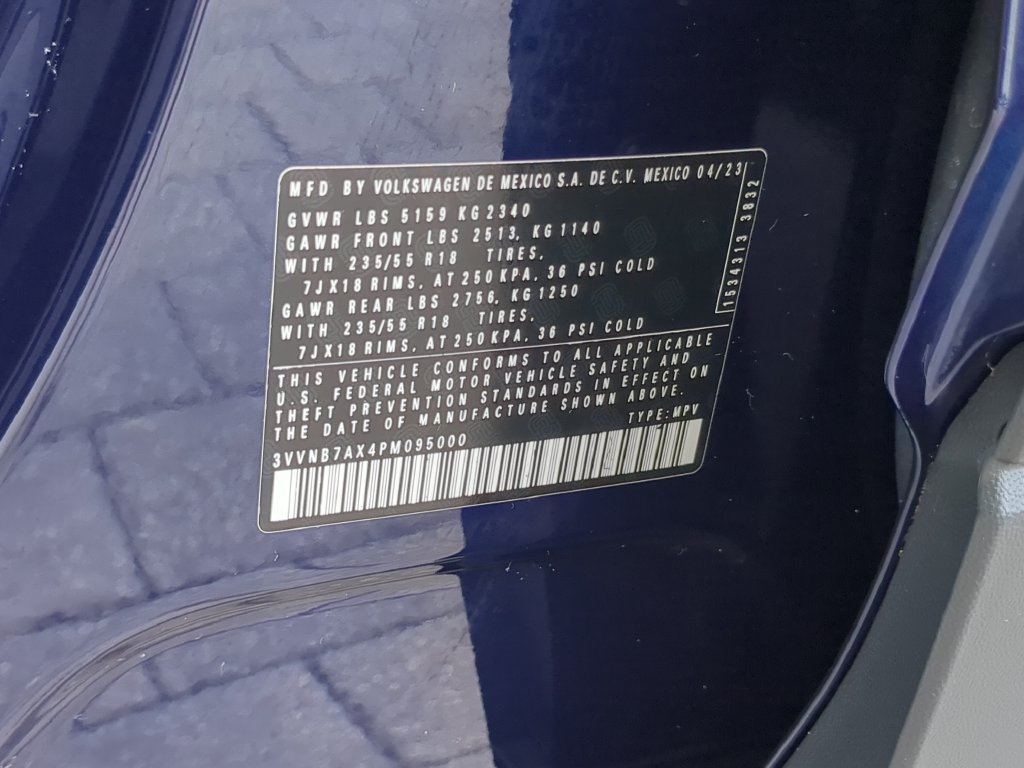 Certified 2023 Volkswagen Tiguan SE FWD image 36