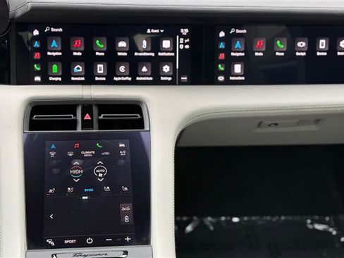 Used 2022 Porsche Taycan 4S image 26