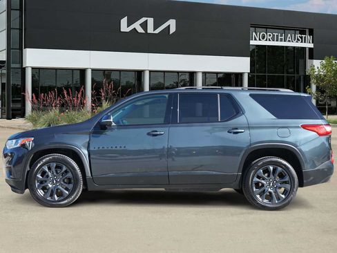 Used 2021 Chevrolet Traverse RS w/ LPO, Cargo Package FWD image 3