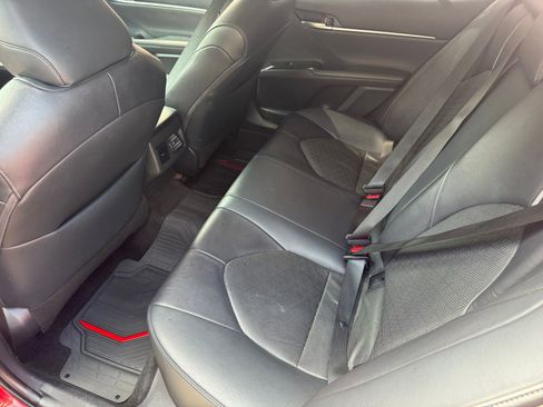 Used 2019 Toyota Camry XSE FWD image 17