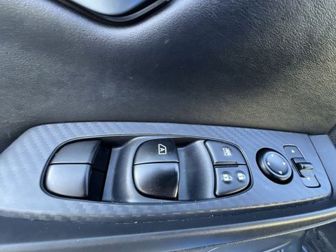 Used 2025 Nissan Sentra SV image 22