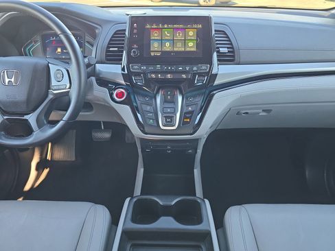 Used 2022 Honda Odyssey Touring image 11