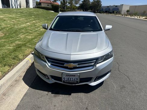 Used 2019 Chevrolet Impala LT FWD image 1