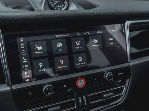 New 2026 Porsche Macan S image 25