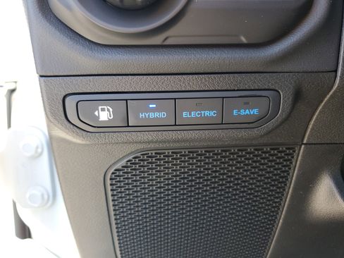 Used 2024 Jeep Wrangler Sahara w/ Safety Group image 25