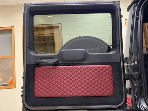 Used 2024 Mercedes-Benz G 63 AMG AMG G 63 image 35