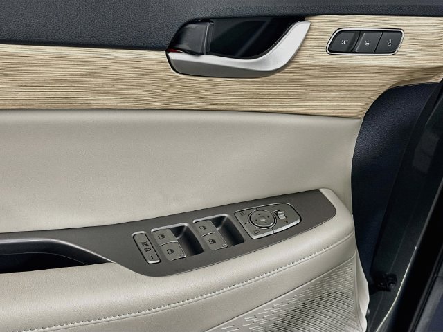 Used 2024 Hyundai Palisade Limited FWD image 10