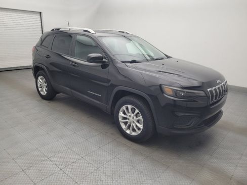 Used 2020 Jeep Cherokee Latitude AWD/4WD image 11