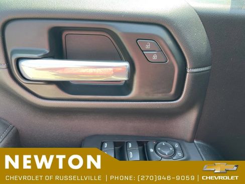 Used 2021 Chevrolet Silverado 1500 LT AWD/4WD image 9