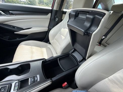 Used 2018 Honda Accord EX-L image 25