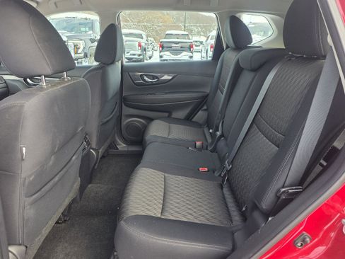 Used 2017 Nissan Rogue S image 23