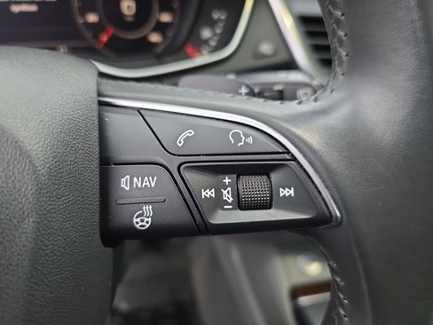 Used 2019 Audi Q5 2.0T Premium Plus w/ Premium Plus Package image 18