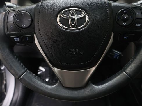 Used 2017 Toyota RAV4 Limited FWD image 18