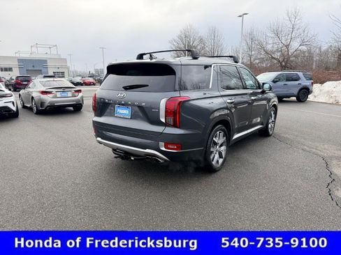 Used 2022 Hyundai Palisade Limited w/ Winter Package image 6