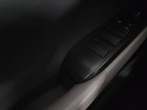 Used 2022 Toyota Camry LE FWD image 27