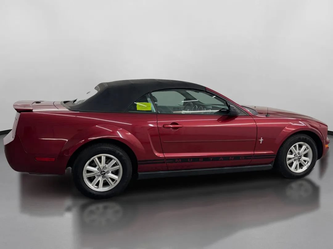 Used 2007 Ford Mustang Premium RWD image 11