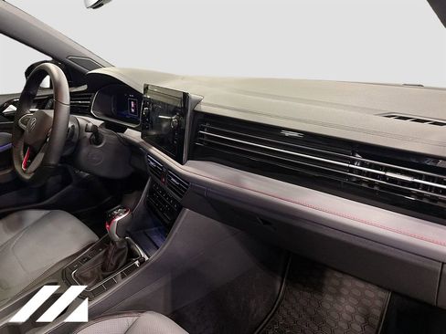 Used 2026 Volkswagen Jetta GLI Autobahn FWD image 30