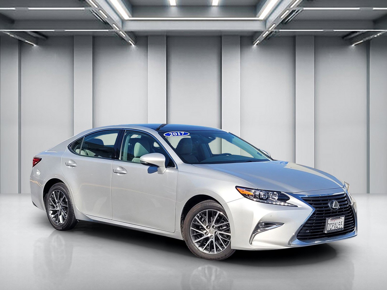 Used 2017 Lexus ES 350 w/ Navigation System Package FWD image 2