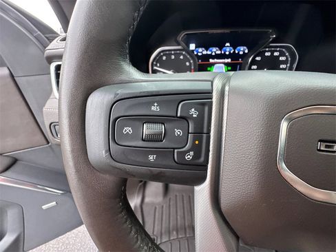 Used 2021 GMC Yukon Denali w/ Denali Premium Package image 28