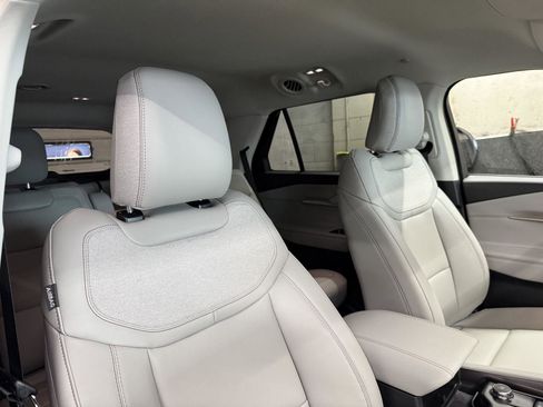 New 2026 Ford Explorer Active w/ Active Comfort Package AWD/4WD image 28