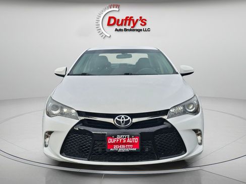 Used 2016 Toyota Camry SE image 11