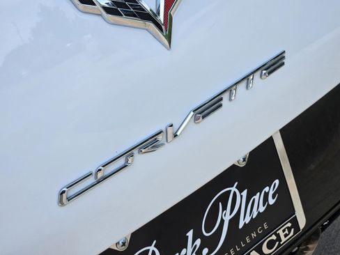 Used 2016 Chevrolet Corvette Z06 w/ 3LZ Preferred Equipment Group RWD image 27