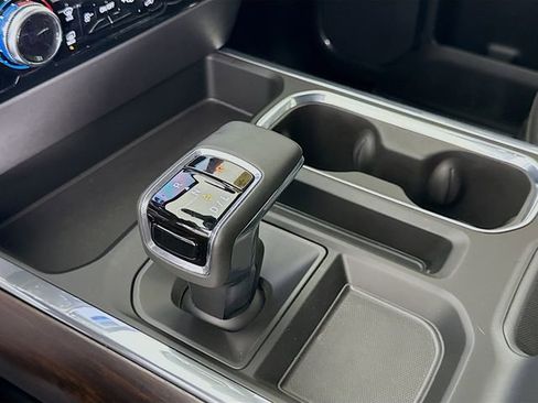 Used 2024 GMC Sierra 1500 SLT w/ SLT Premium Plus Package image 19