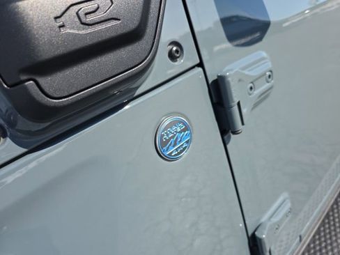 Used 2025 Jeep Wrangler Unlimited Sahara w/ Safety Group image 12