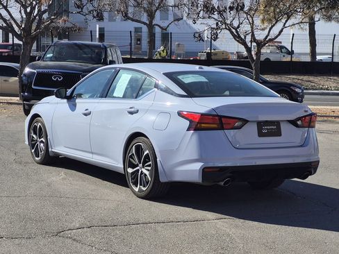 Used 2024 Nissan Altima 2.5 SR w/ SR Premium Package image 3
