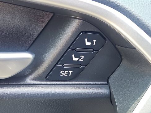 Used 2023 Toyota RAV4 XLE Premium AWD/4WD image 20
