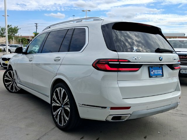 Used 2027 BMW X7 xDrive40i AWD/4WD image 5