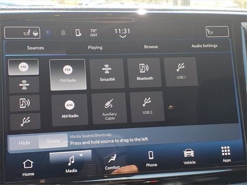 Used 2024 Chrysler Pacifica Touring-L image 6