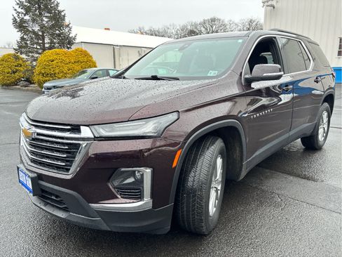 Used 2023 Chevrolet Traverse LT image 5