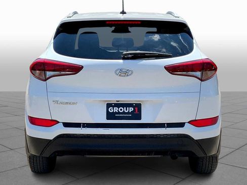 Used 2017 Hyundai Tucson SE w/ SE Popular Package 02 FWD image 4