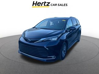 Used 2024 Toyota Sienna XLE video 2