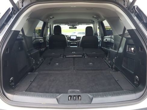 Used 2023 Ford Explorer Limited AWD/4WD image 27