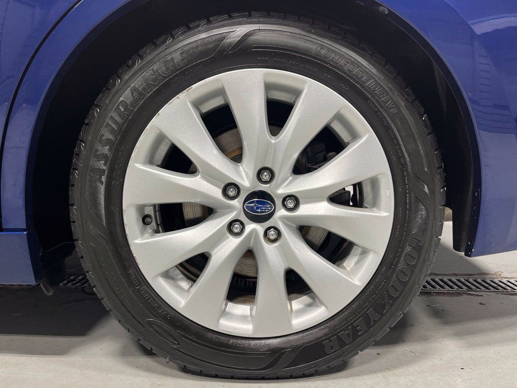 Used 2017 Subaru Legacy 2.5i Premium AWD/4WD image 37