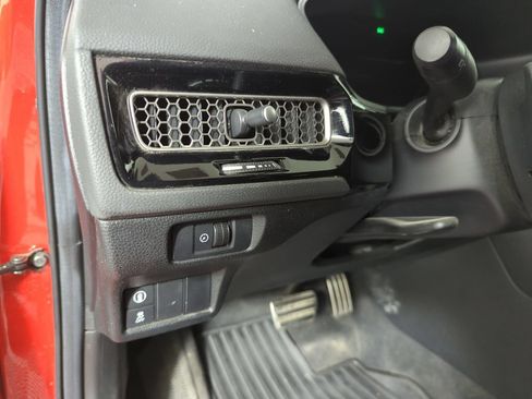 Certified 2024 Honda Civic Sport image 27
