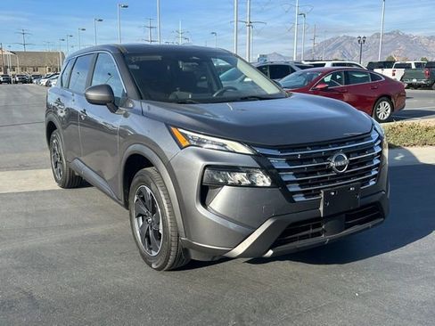 Used 2024 Nissan Rogue SV AWD/4WD image 28