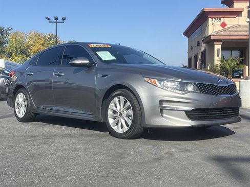 Used 2018 Kia Optima EX image 10