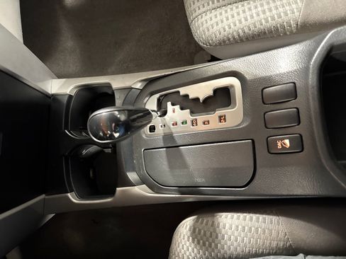 Used 2007 Toyota 4Runner SR5 AWD/4WD image 21