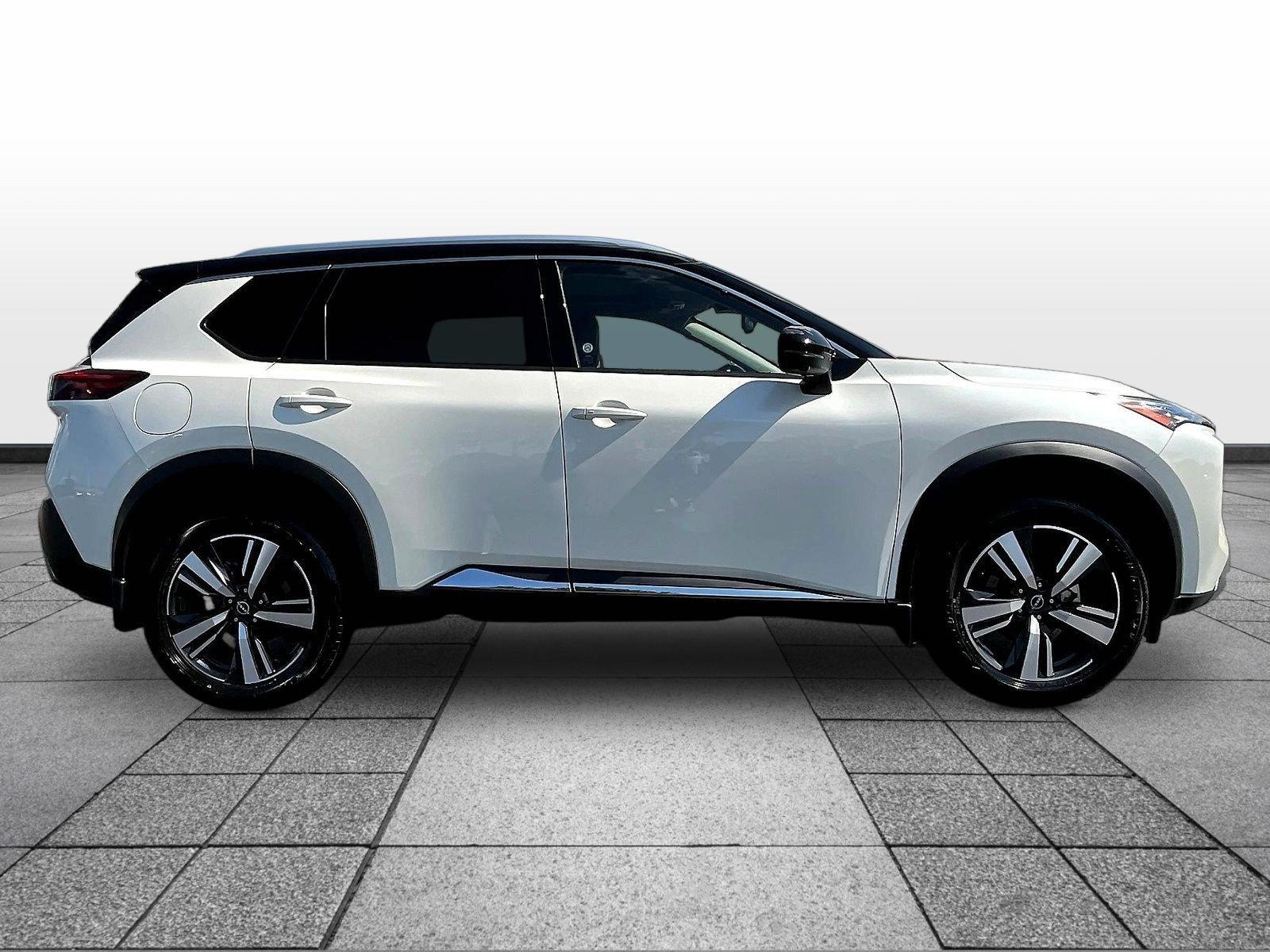 Certified 2023 Nissan Rogue SL AWD/4WD image 4