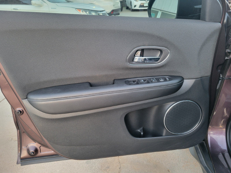 Used 2022 Honda HR-V EX image 10