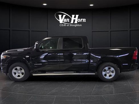 New 2026 RAM 1500 4x4 Crew Cab image 11