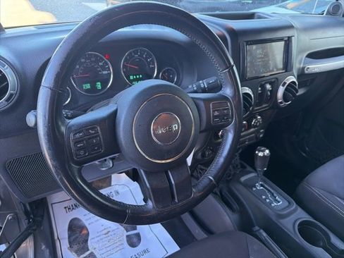Used 2014 Jeep Wrangler Unlimited Sahara w/ Max Tow Package AWD/4WD image 24