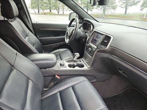 Used 2018 Jeep Grand Cherokee Limited w/ Trailer Tow Group IV image 11