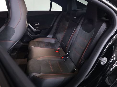 Used 2023 Mercedes-Benz CLA 250 4MATIC image 36