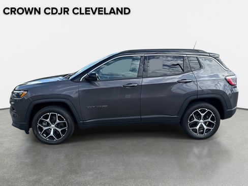 Used 2024 Jeep Compass Limited AWD/4WD image 8