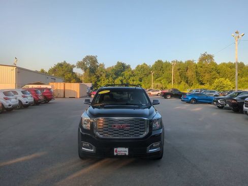 Used 2020 GMC Yukon Denali w/ Denali Ultimate Package AWD/4WD image 2