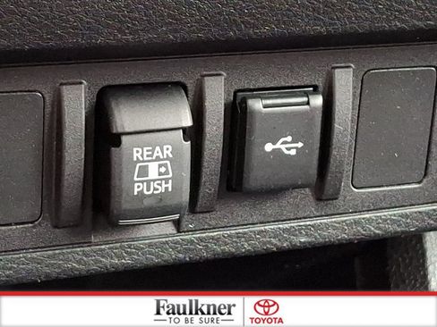 Certified 2023 Toyota Tacoma SR5 AWD/4WD image 25